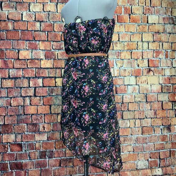 Angie Strapless Floral Summer Dress NWT Size Medium - Picture 4 of 7